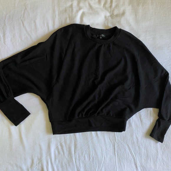 Dynamite wide arm black crop sweater - Picture 2 of 3